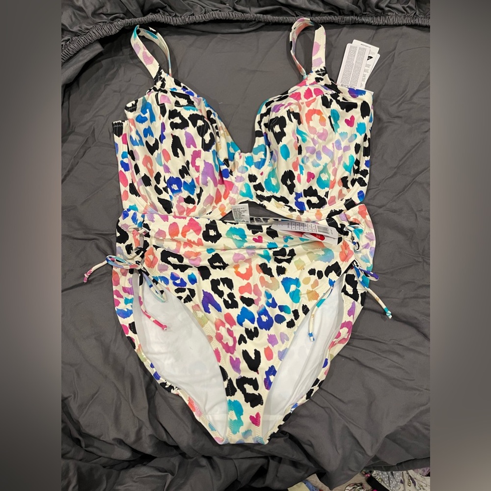 Elomi Party Bay Plunge Bikini Top and Lace Up Bottoms